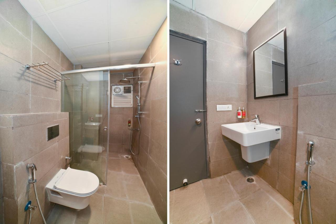 Vaccinated Staff- Oyo Townhouse 384 Nk Hotels Dispur Екстер'єр фото